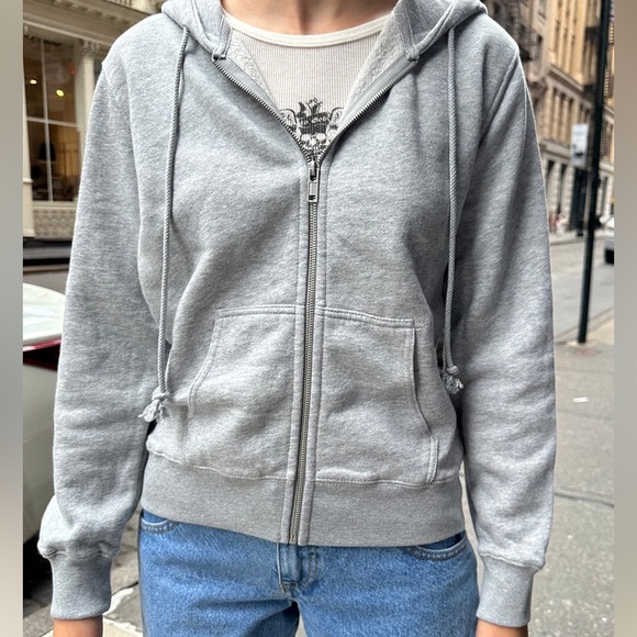 Brandy Melville Christie Hoodie Regular Fit - Picture 1 of 16